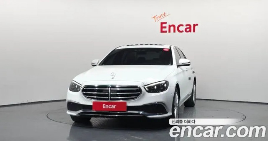 Mercedes-Benz E-Class 