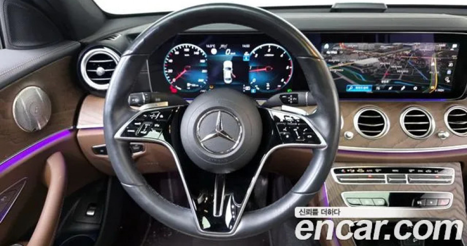 Mercedes-Benz E-Class 