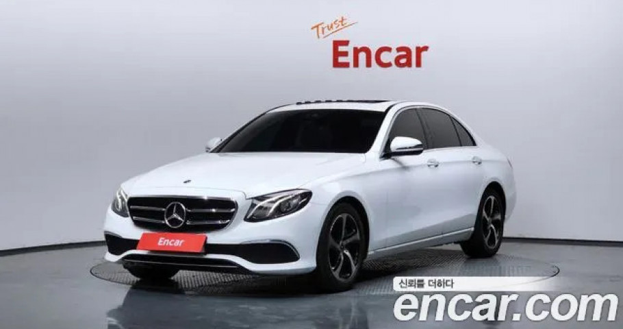 Mercedes-Benz E-Class 