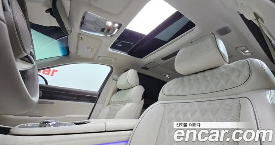 Genesis G90 