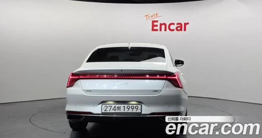 Kia K8 
