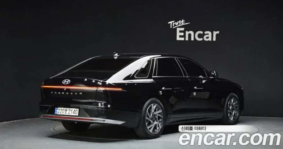 Hyundai Grandeur 