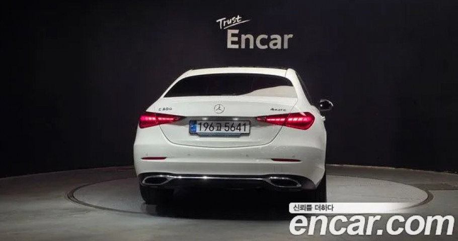 Mercedes-Benz C-Class 