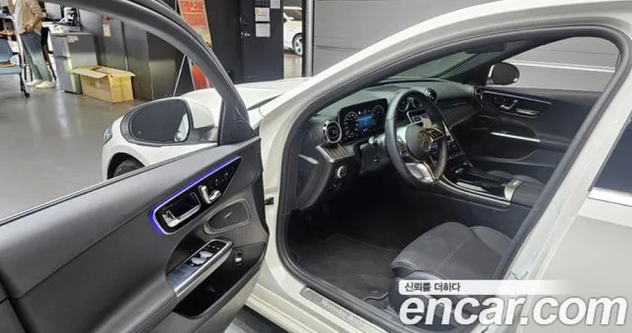 Mercedes-Benz C-Class 