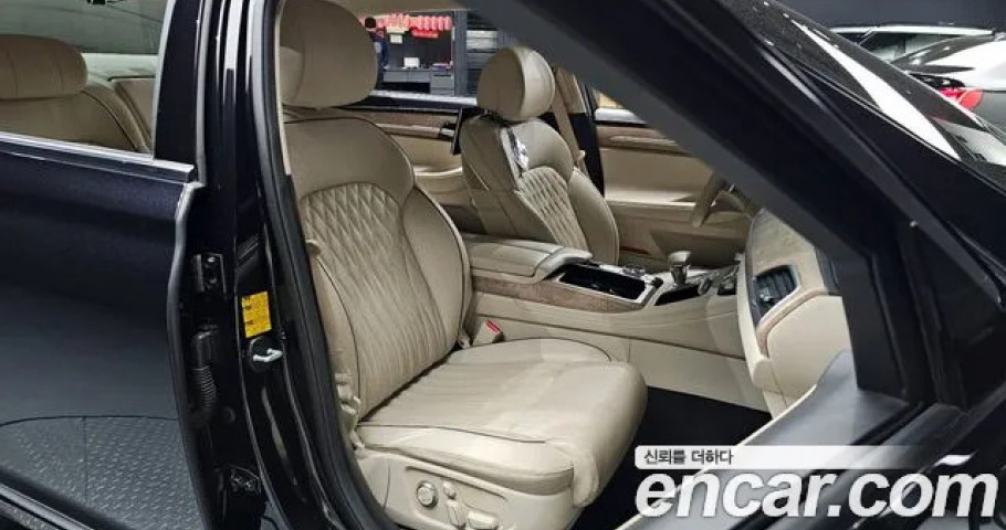 Genesis G90 