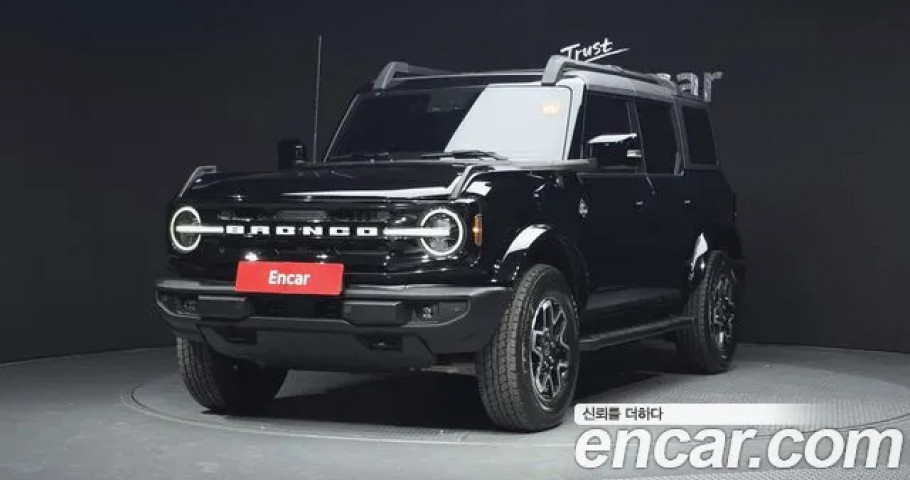 Ford Bronco 