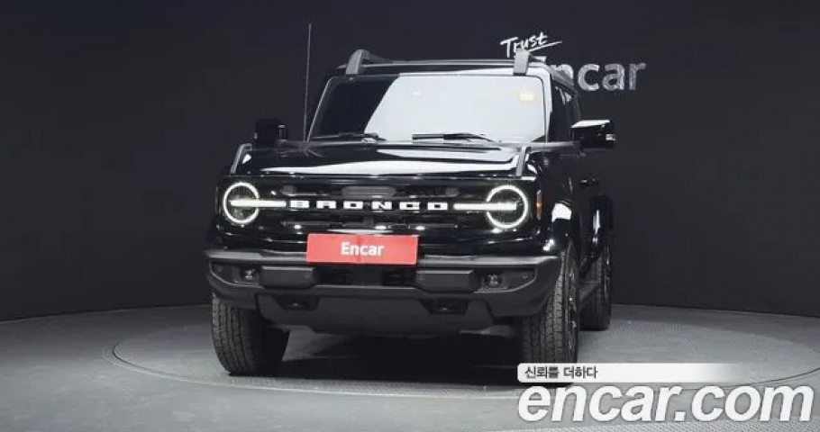 Ford Bronco 