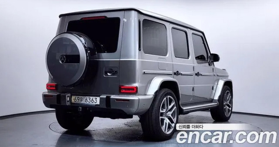 Mercedes-Benz G-Class 