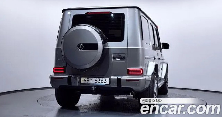 Mercedes-Benz G-Class 