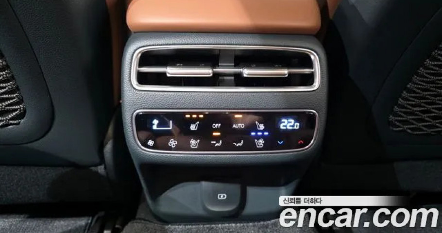 Genesis Gv70 