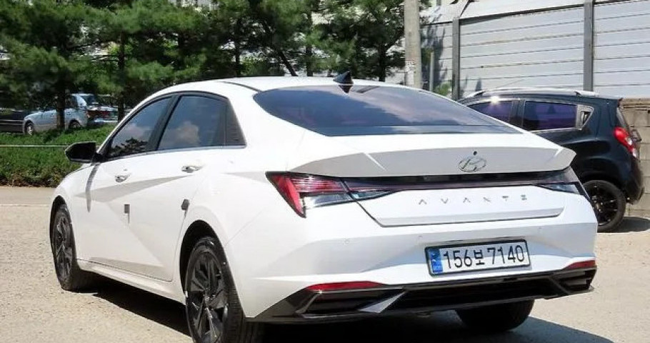 Hyundai Avante (Elantra) 