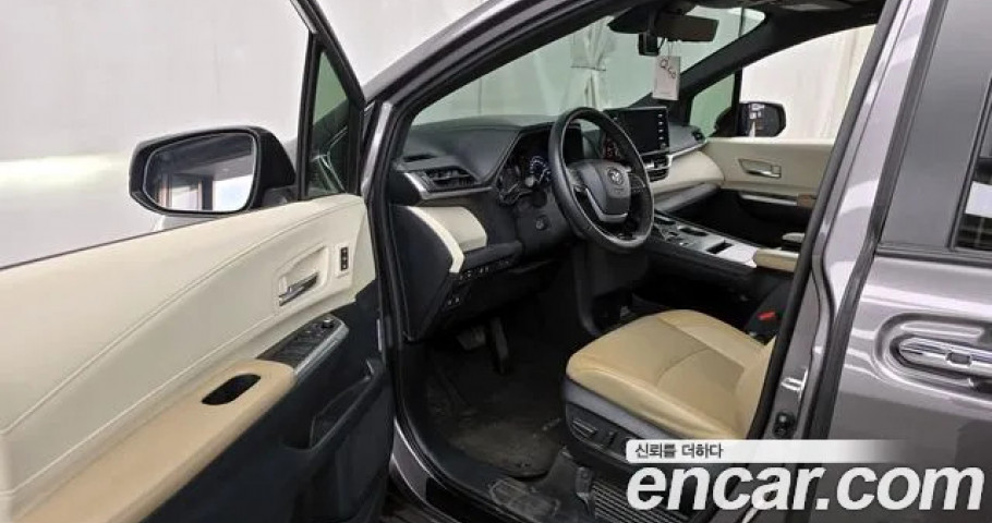 Toyota Sienna 