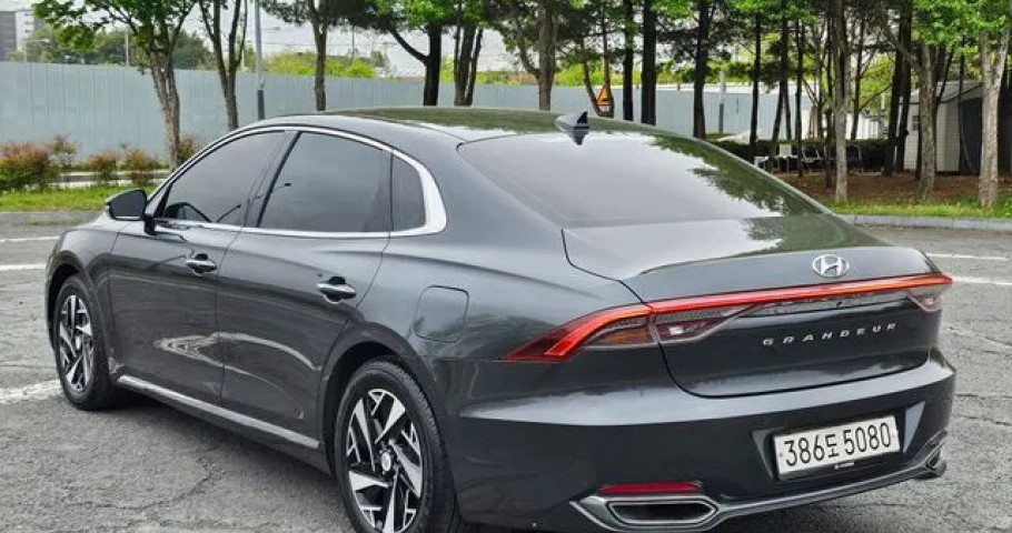 Hyundai Grandeur 
