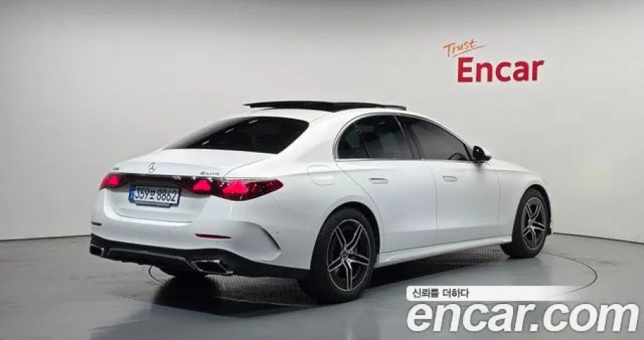 Mercedes-Benz E-Class 