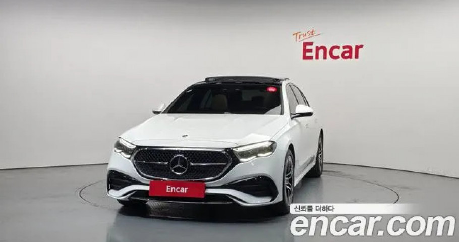 Mercedes-Benz E-Class 
