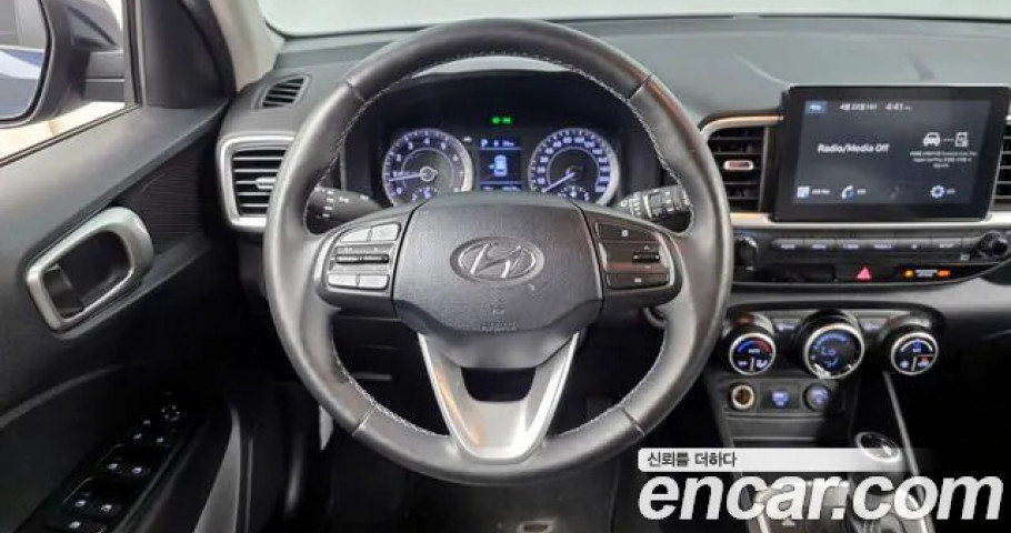 Hyundai Venue 