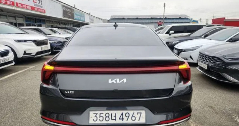 Kia K8 