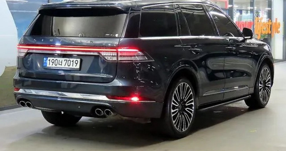 Lincoln Aviator 