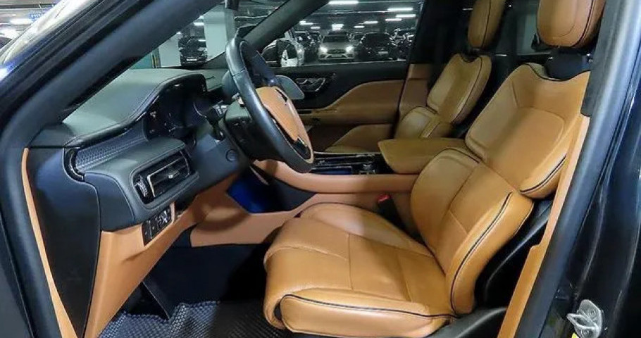 Lincoln Aviator 