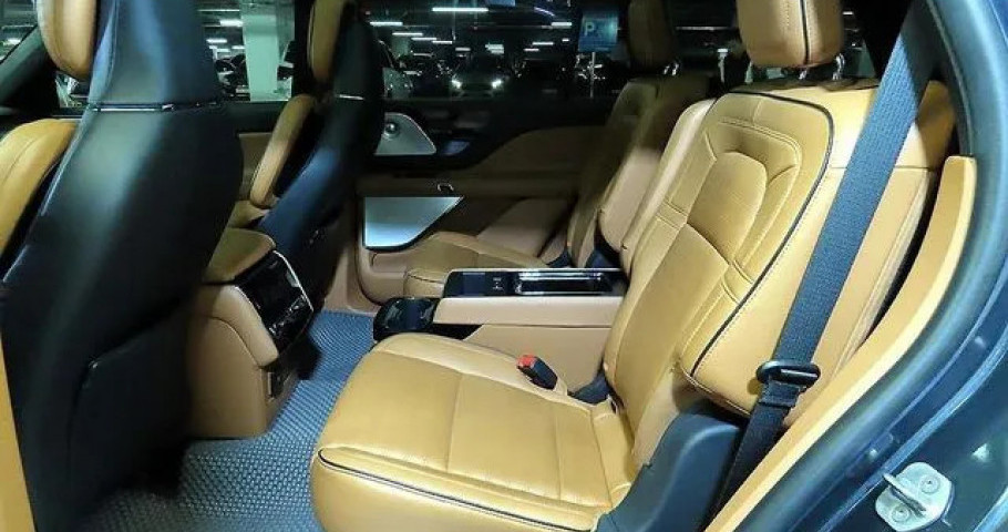 Lincoln Aviator 