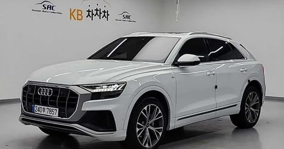Audi Q8 