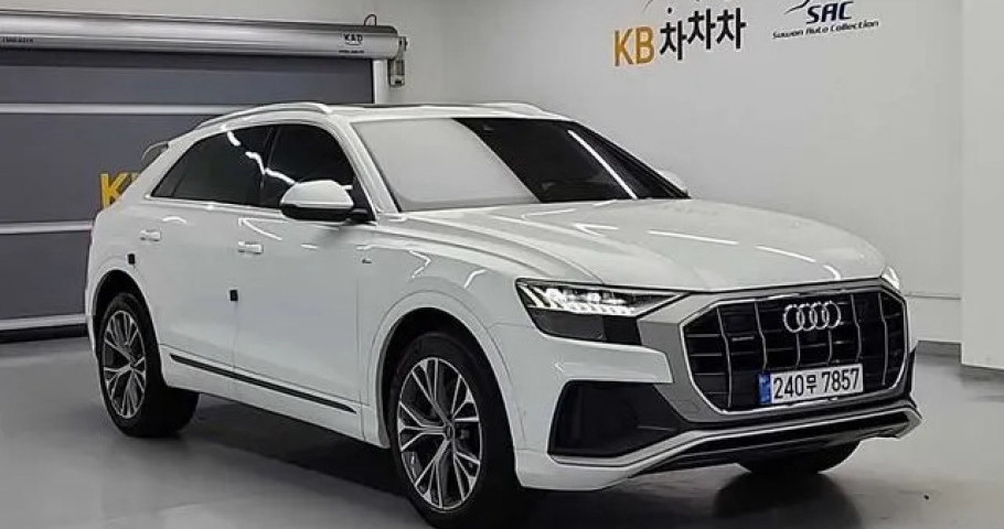 Audi Q8 