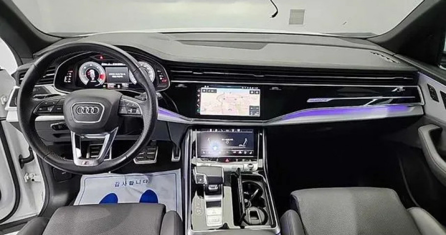 Audi Q8 