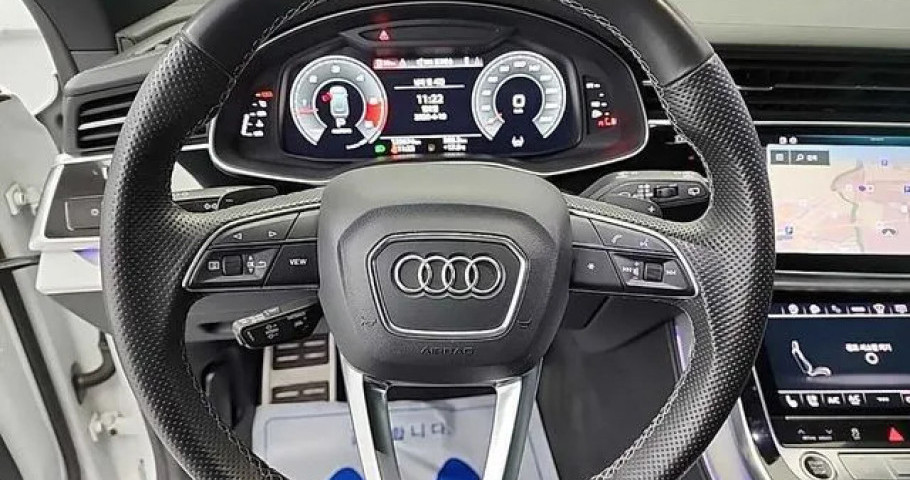 Audi Q8 