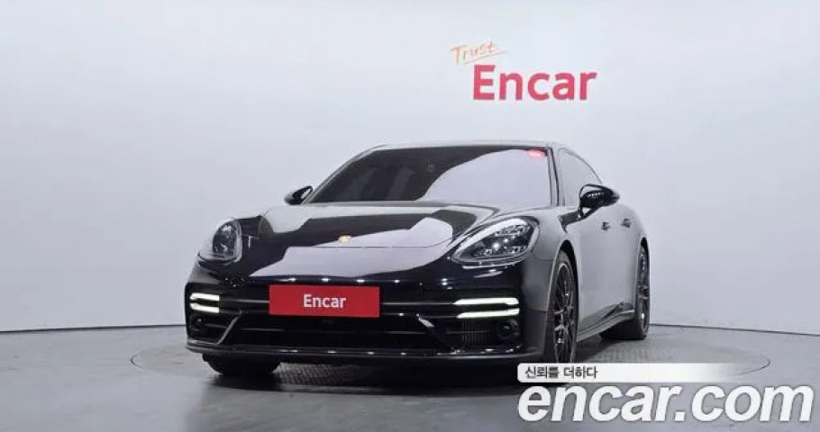 Porsche Panamera 