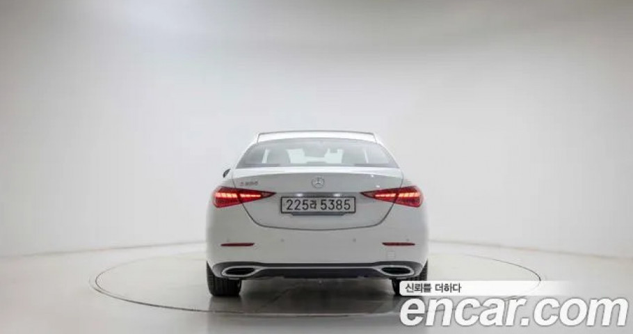 Mercedes-Benz C-Class 