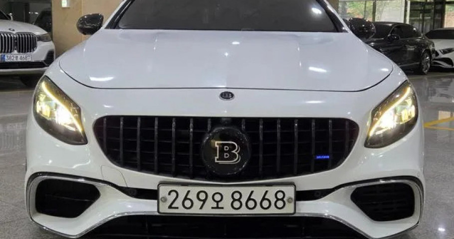 Mercedes-Benz S-Class 