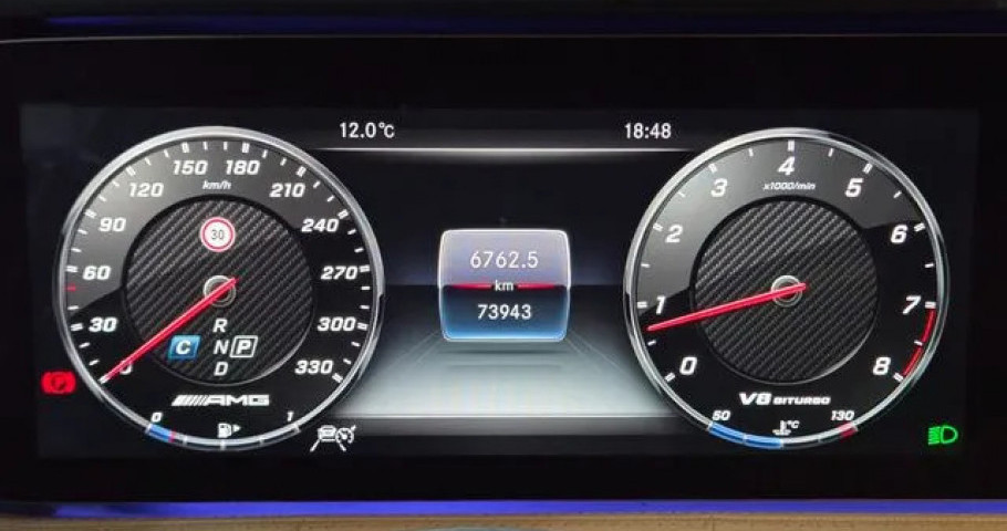 Mercedes-Benz S-Class 