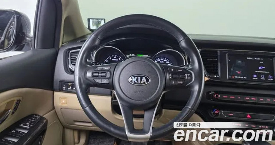 Kia Carnival 