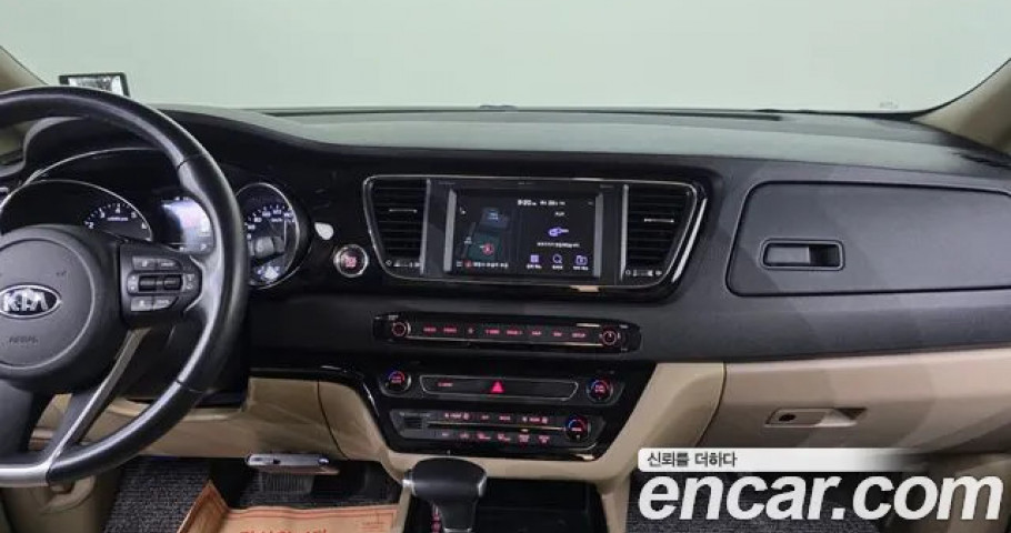 Kia Carnival 