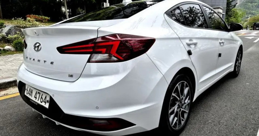 Hyundai Avante (Elantra) 