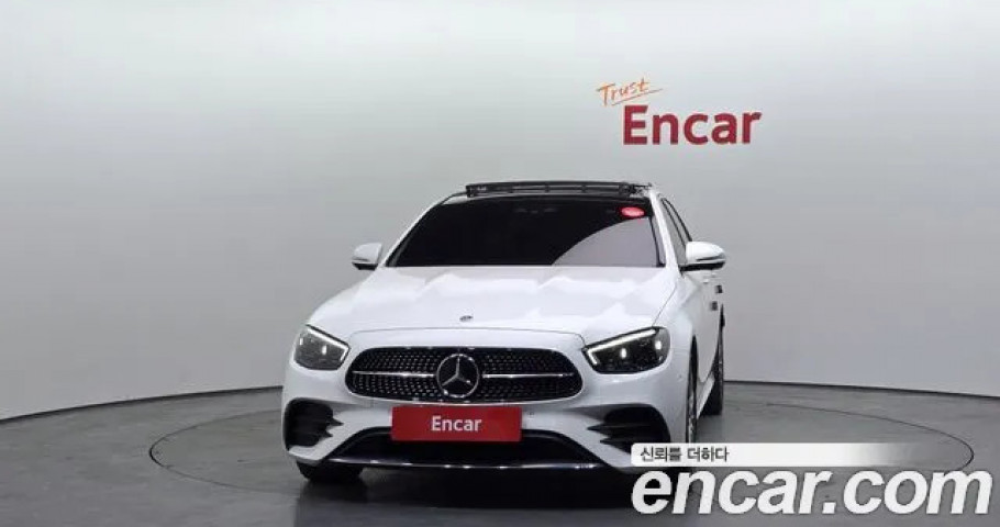 Mercedes-Benz E-Class 