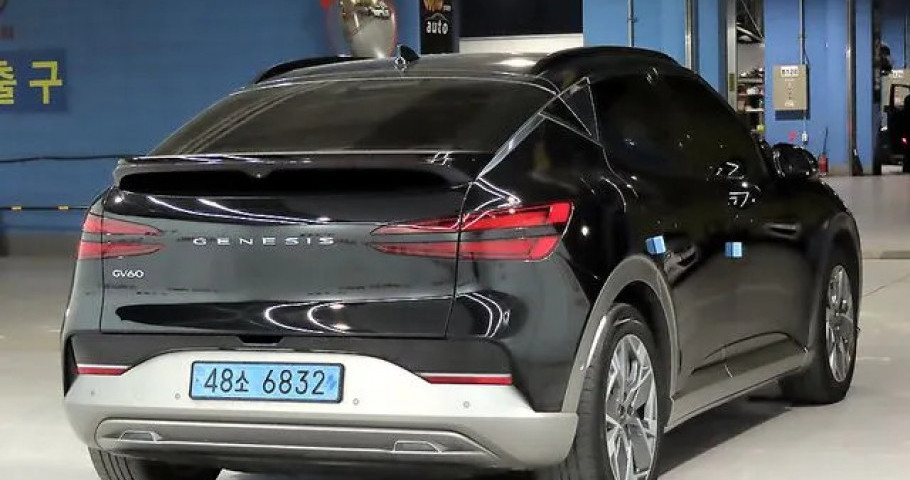 Genesis Gv60 