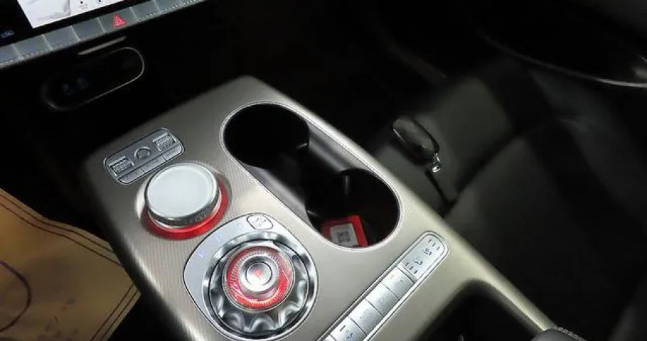 Genesis Gv60 