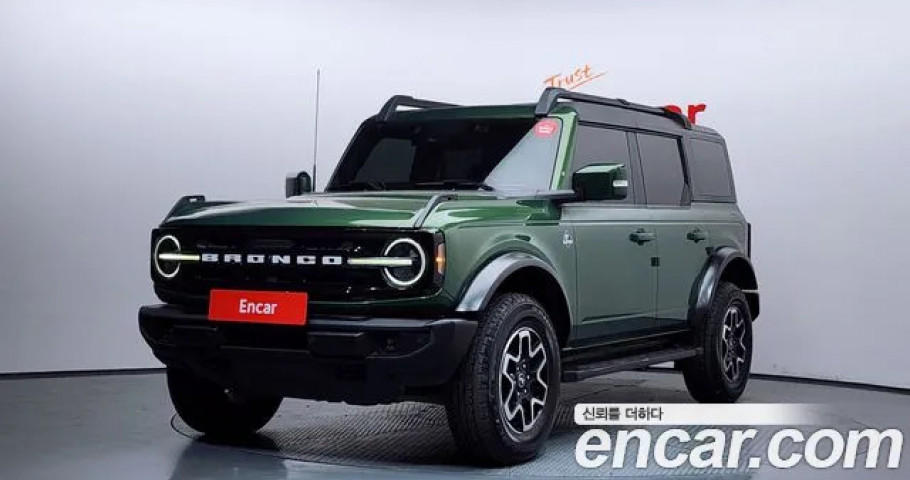 Ford Bronco 
