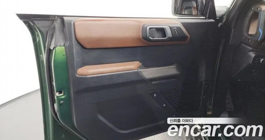 Ford Bronco 
