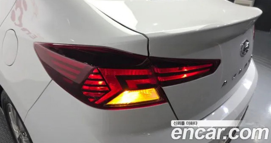 Hyundai Avante (Elantra) 