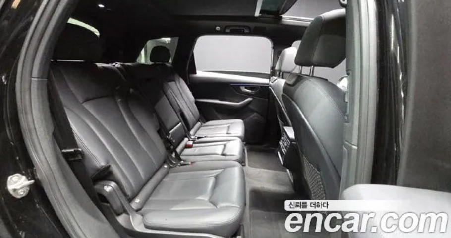 Audi Q7 