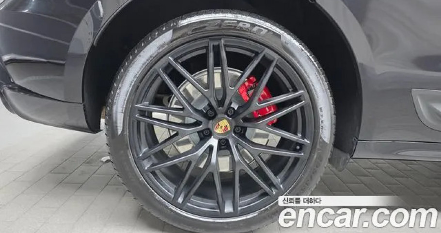 Porsche Macan 