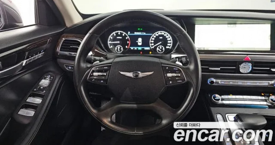Genesis G90 
