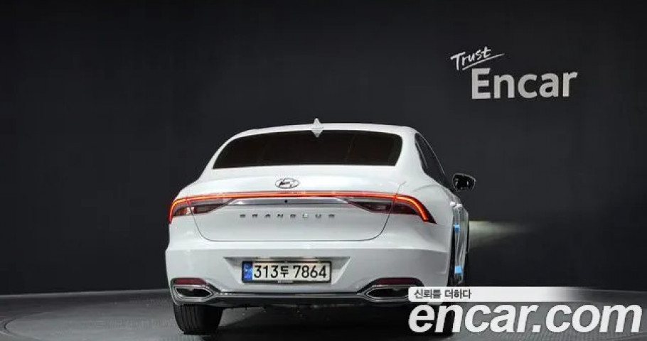 Hyundai Grandeur 