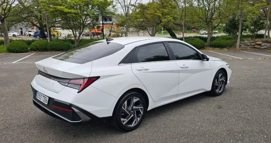 Hyundai Avante (Elantra) 