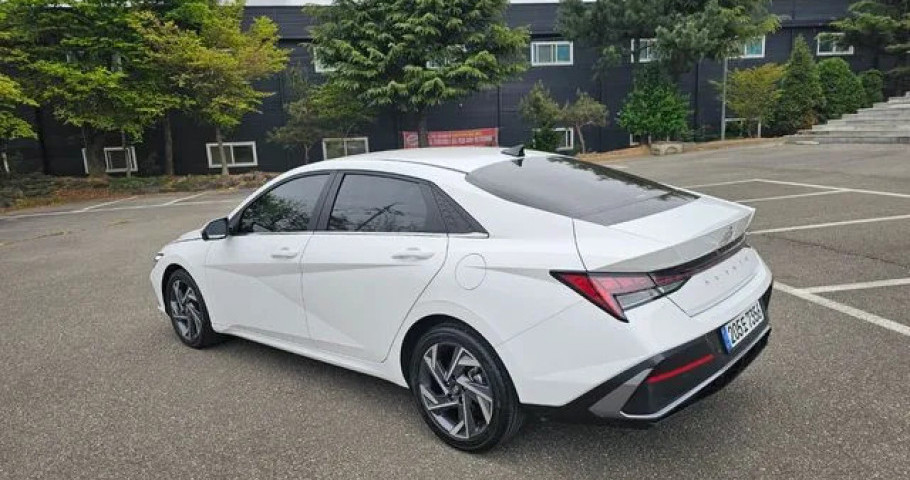 Hyundai Avante (Elantra) 