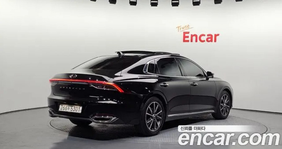 Hyundai Grandeur 
