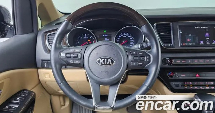 Kia Carnival 