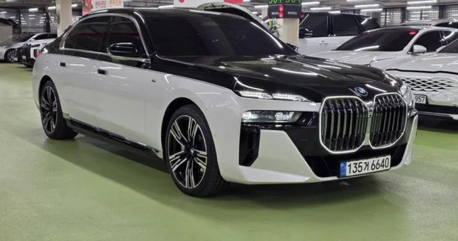 Bmw 7-Series 